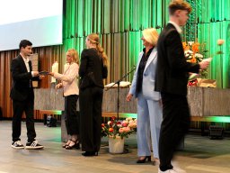 Abschlussgottes-Zeugnis-Stufe-10_25